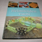 Karttunen - Santonen Helmitöiden vuosi  -sid - pikkukuva 1