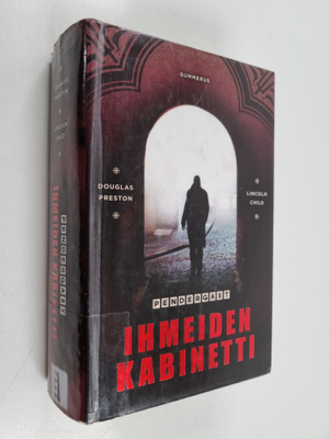 Lincoln Child ym. : Ihmeiden kabinetti