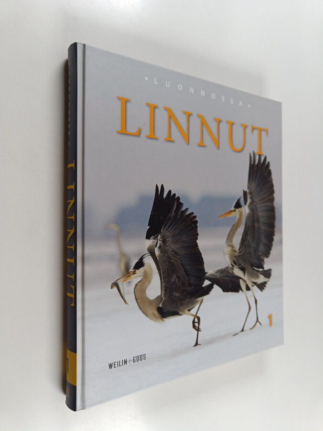 Jan (toim.) Södersved : Linnut 1 : luonnossa