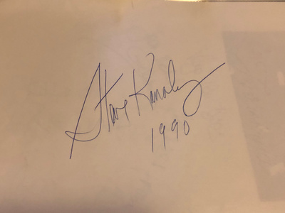 Steve "Ray Krebbs" Kanalyn (Dallas) nimikirjoitus paperilla