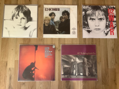 U2 vinyylilevykokoelma, 10 x LP’s