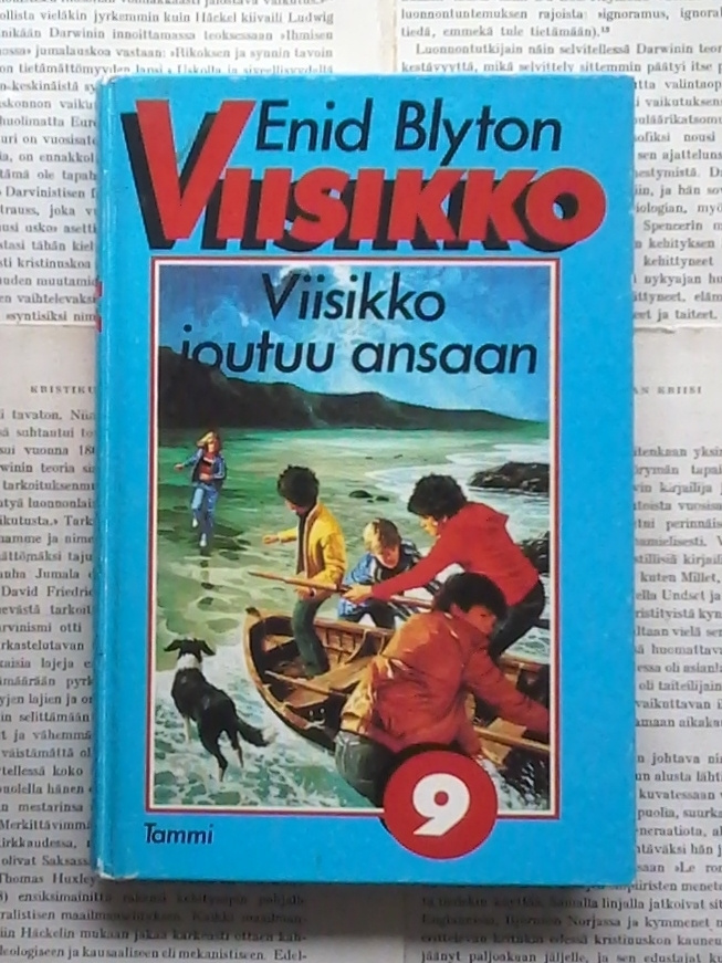 Enid Blyton - Viisikko joutuu ansaan (sid.)