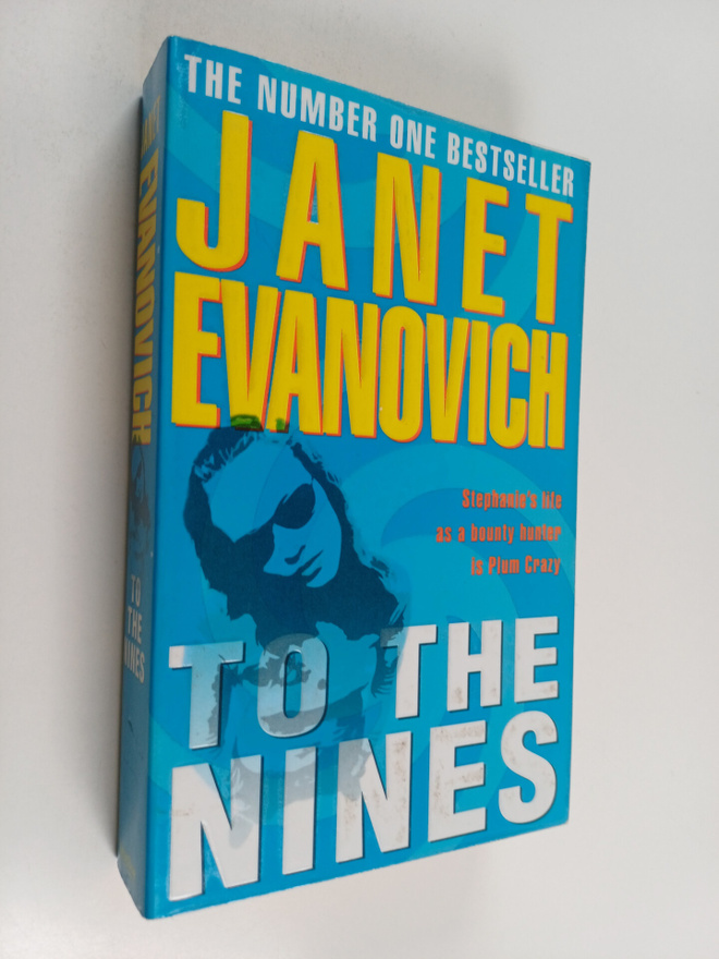 Janet Evanovich : To the Nines