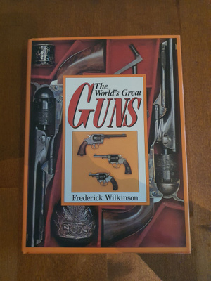 The World's Great Guns kirja