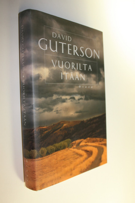 David Guterson : Vuorilta itään