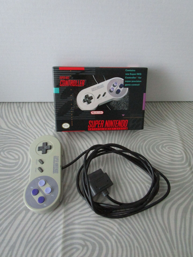 Vintage Super Nintendo peliohjain