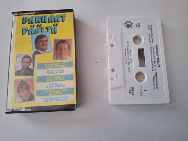 PARHAAT PÄÄLTÄ - Mikko Alatalo, Jamppa ym. c-kasetti