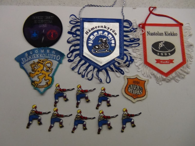 JÄÄKIEKKO KANGASMERKIT 12 kpl