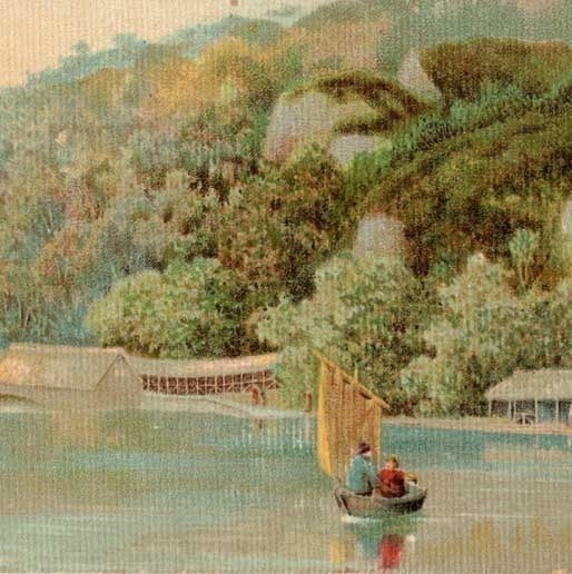 NOSTALGIA / Miehet veneessä kauniissa vuonossa. 1900-l.