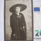 VANHA CDV Valokuva Nuori Nainen UPEA Hattu Turkiskaulus 1900 - pikkukuva 1