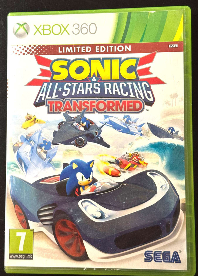 XBOX360-peli "SONIC All Stars Racing Transformed"