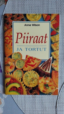 Anne Wilson: Piiraat ja tortut