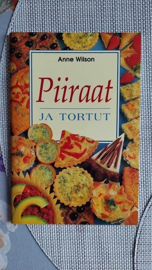 Anne Wilson: Piiraat ja tortut