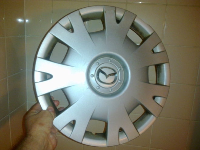 Mazda pölykapseli