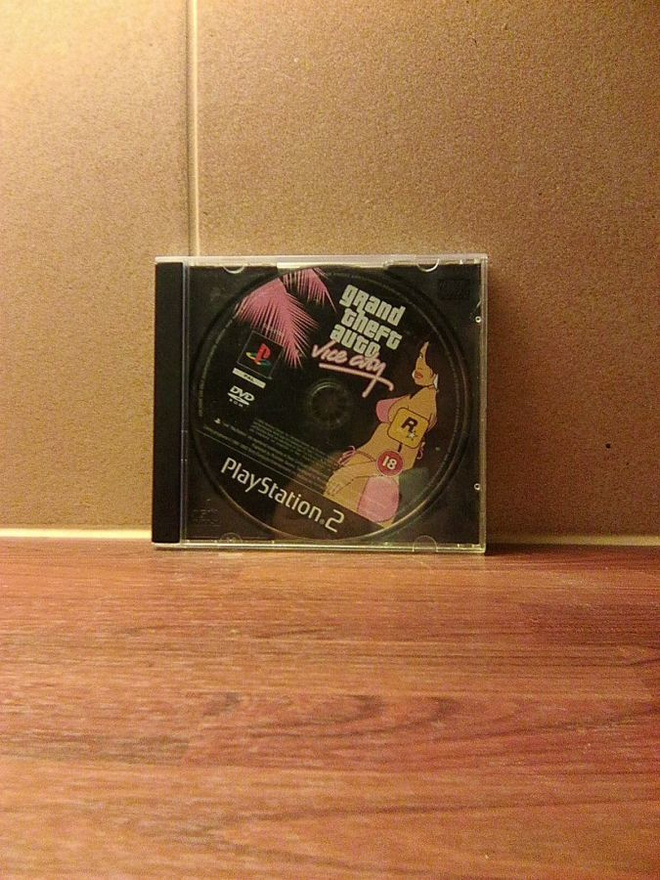 PS 2: GRAND THEFT AUTO VICE CITY (L) PAL