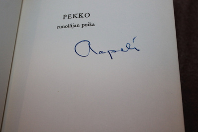Aapeli - Pekko runoilijan poika (kirjailijan signeeraus)