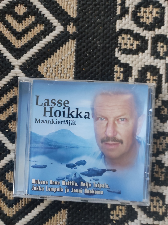 Lasse Hoikka Maankiertäjät