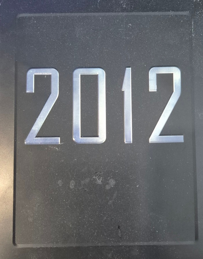 2012 -Blu-Ray.STEELBOOK