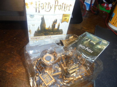 3 x Harry Potter  linna, mini projektor ja lumi aihe + kirja