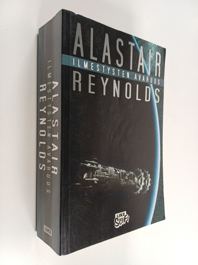 Alastair Reynolds : Ilmestysten avaruus