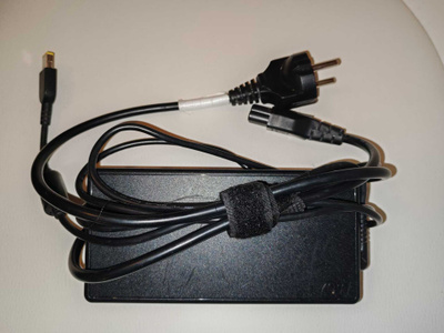 ThinkPad 170W Slim AC Adapter (Slim-tip) 170W