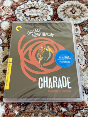 Charade Criterion Bluray