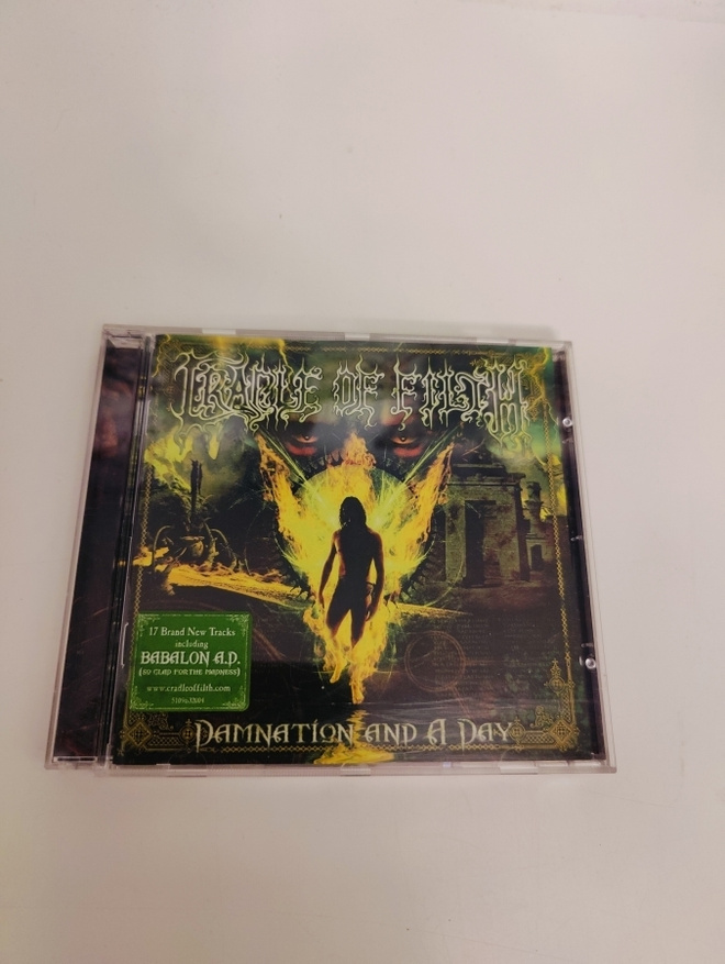 Cradle of filth; Damnation and a day (CD)