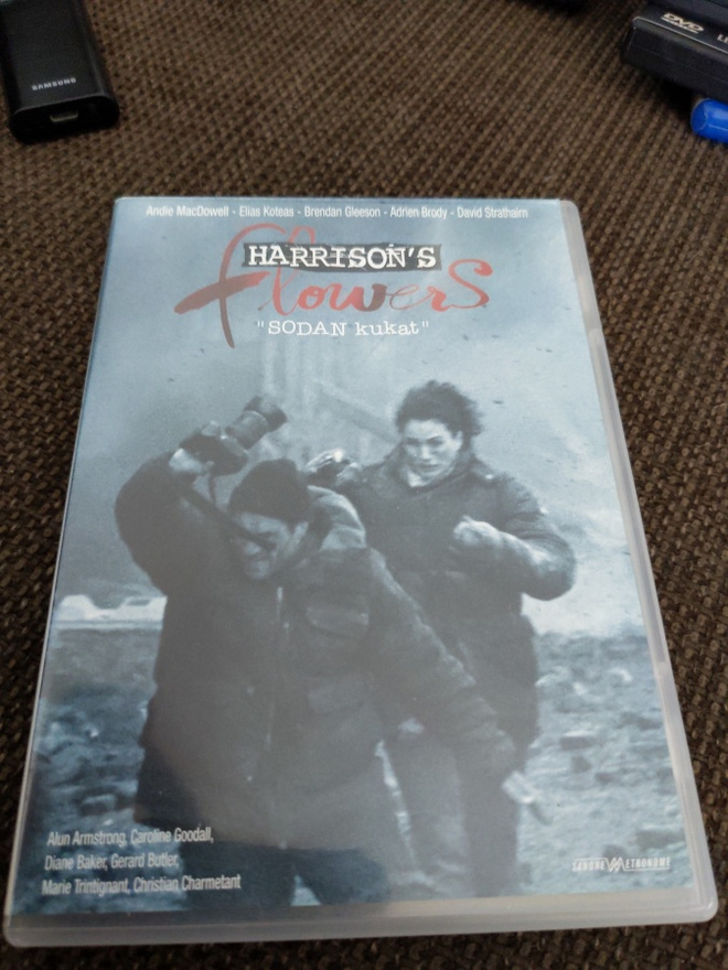 Harrison's flowers - sodan kukat