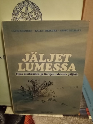 SIIVONEN :  JÄLJET LUMESSA ( SIS POSTIKULU  )