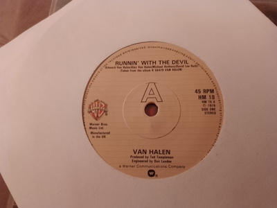Van halen - runnin with devil 7"