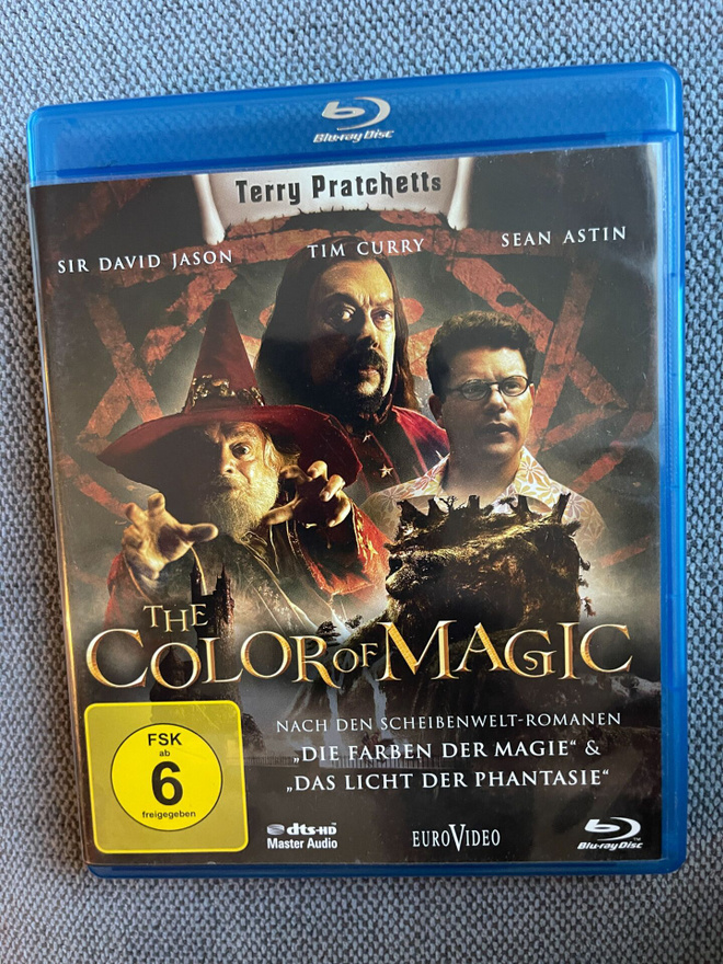 Terry Pratchett: MAGIAN VÄRI Color of magic (2008) minisarja