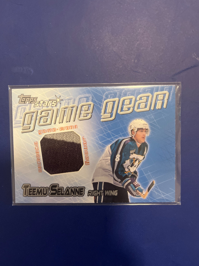 2001 Topps GG-TS Game Gear Teemu Selänne