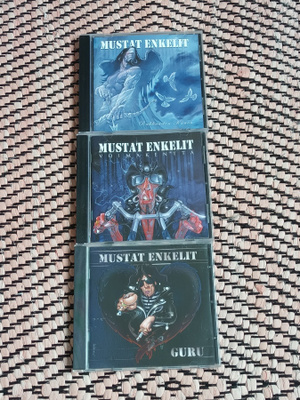 Mustat Enkelit levypaketti