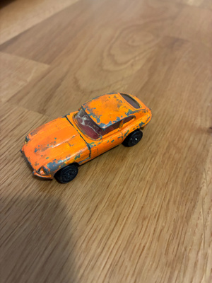 Jaguar Corgi pikkuauto n 1/64