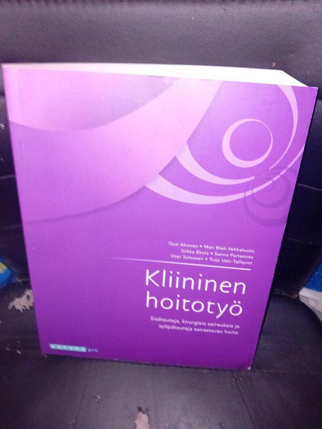 Ahonen  : Kliininen hoitotyö ( SIS POSTIKULU )