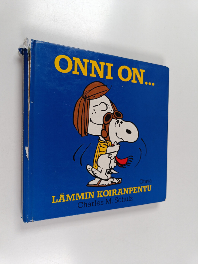 Charles M. Schulz : Onni on lämmin koiranpentu