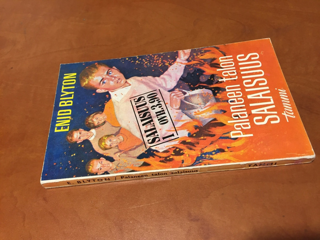 ENID BLYTON PALANEEN TALON SALAISUUS HYVÄ
