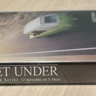 MULLAN ALLA (Six Feet Under): Kausi 5 (2005) 5DVD (UUSI) - pikkukuva 3