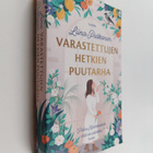 Liina Putkonen : Varastettujen hetkien puutarha - pikkukuva 1