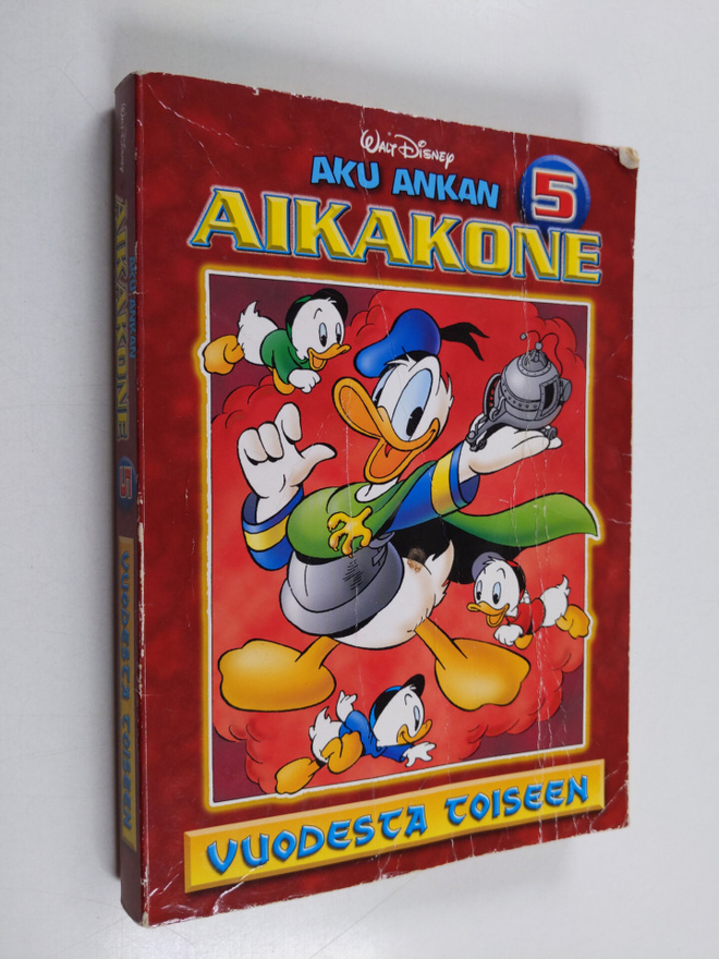 Aku Ankan aikakone 5 : Vuodesta toiseen