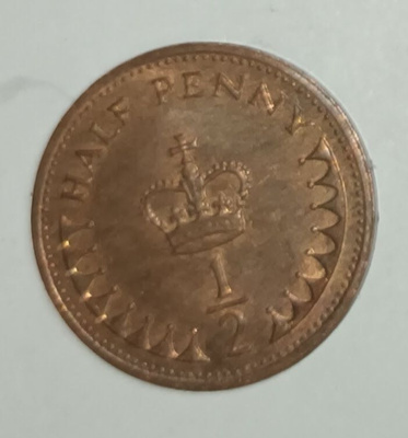 Iso-Britannia half penny 1982, 2 kuvaa