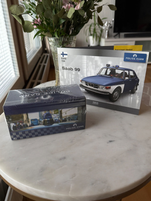 Saab 99 poliisiauto pienoismalli