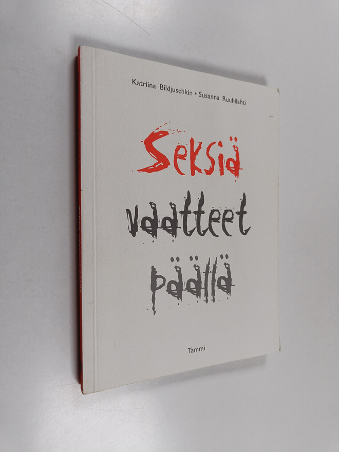 Katriina Bildjuschkin : Seksiä vaatteet päällä