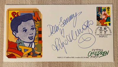 Kylie Minogue Autograph