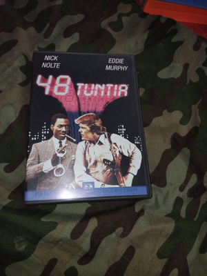 48 tuntia