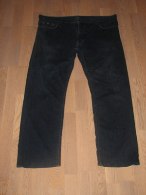 HUGO BOSS 40/32 FARKUT
