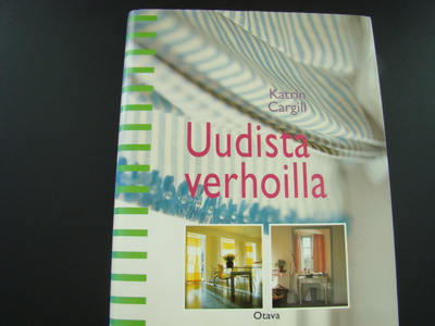 Uudista verhoilla, sisustuskirja
