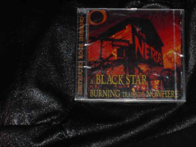 THE NERDS a black star burning trails to nowhere CD -2004-