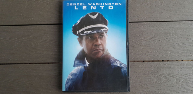 DVD: Lento / Flight (Denzel Washington, Don Cheadle 2012)