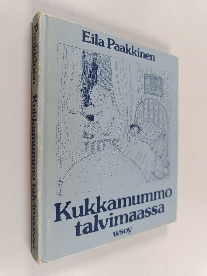 Eila Paakkinen : Kukkamummo talvimaassa